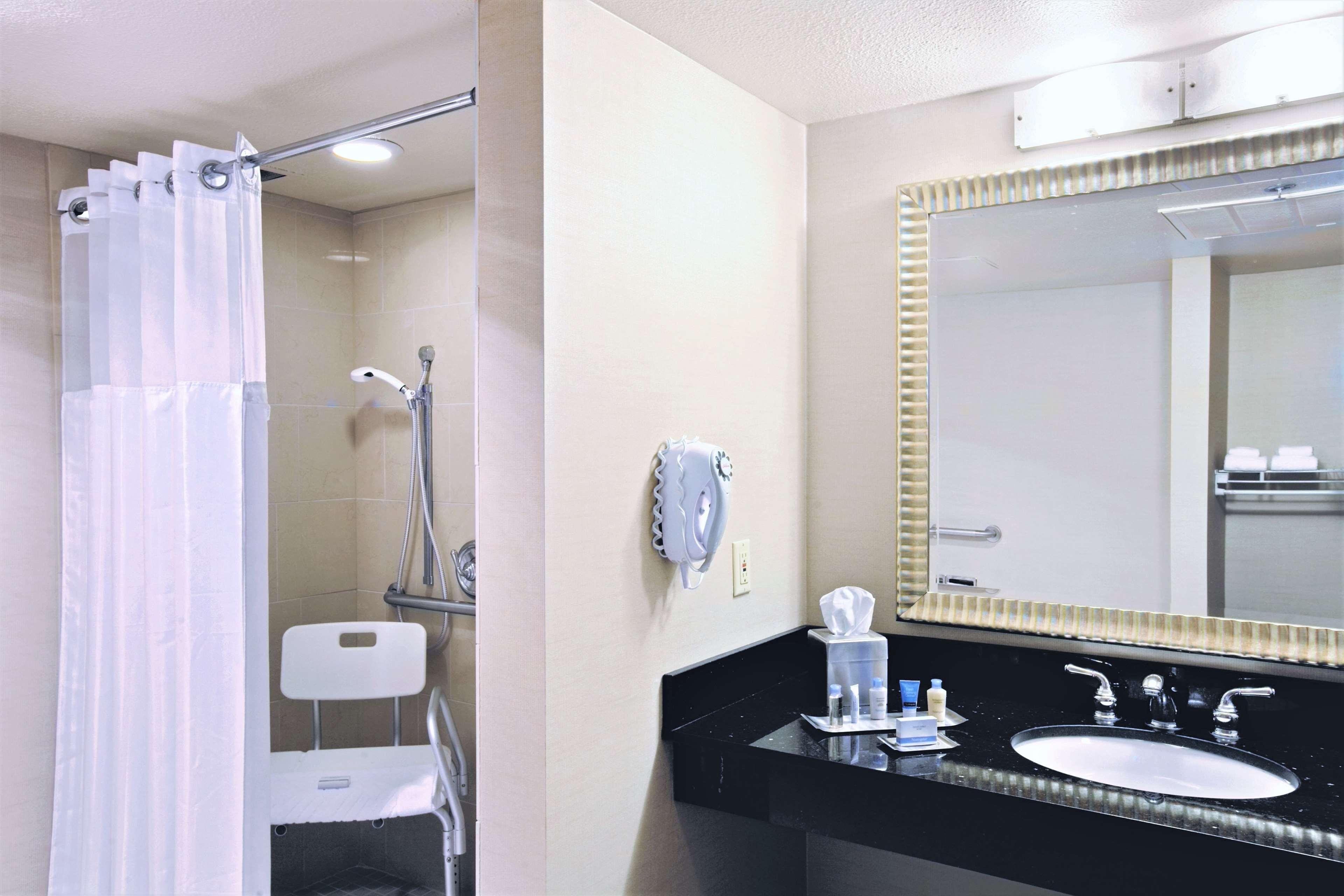 Hotel Doubletree By Hilton Sacramento Pokoj fotografie
