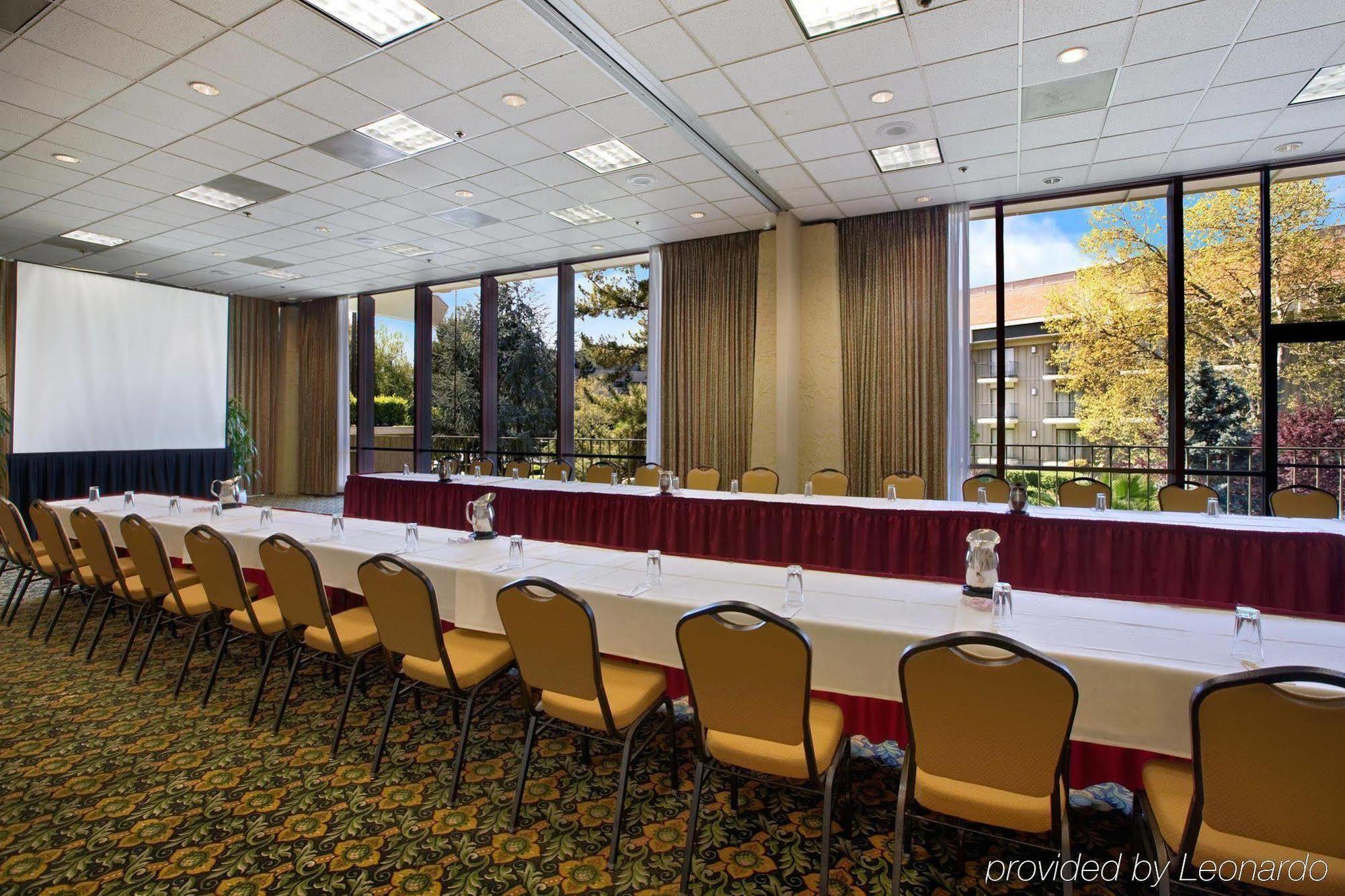 Hotel Doubletree By Hilton Sacramento Zařízení fotografie